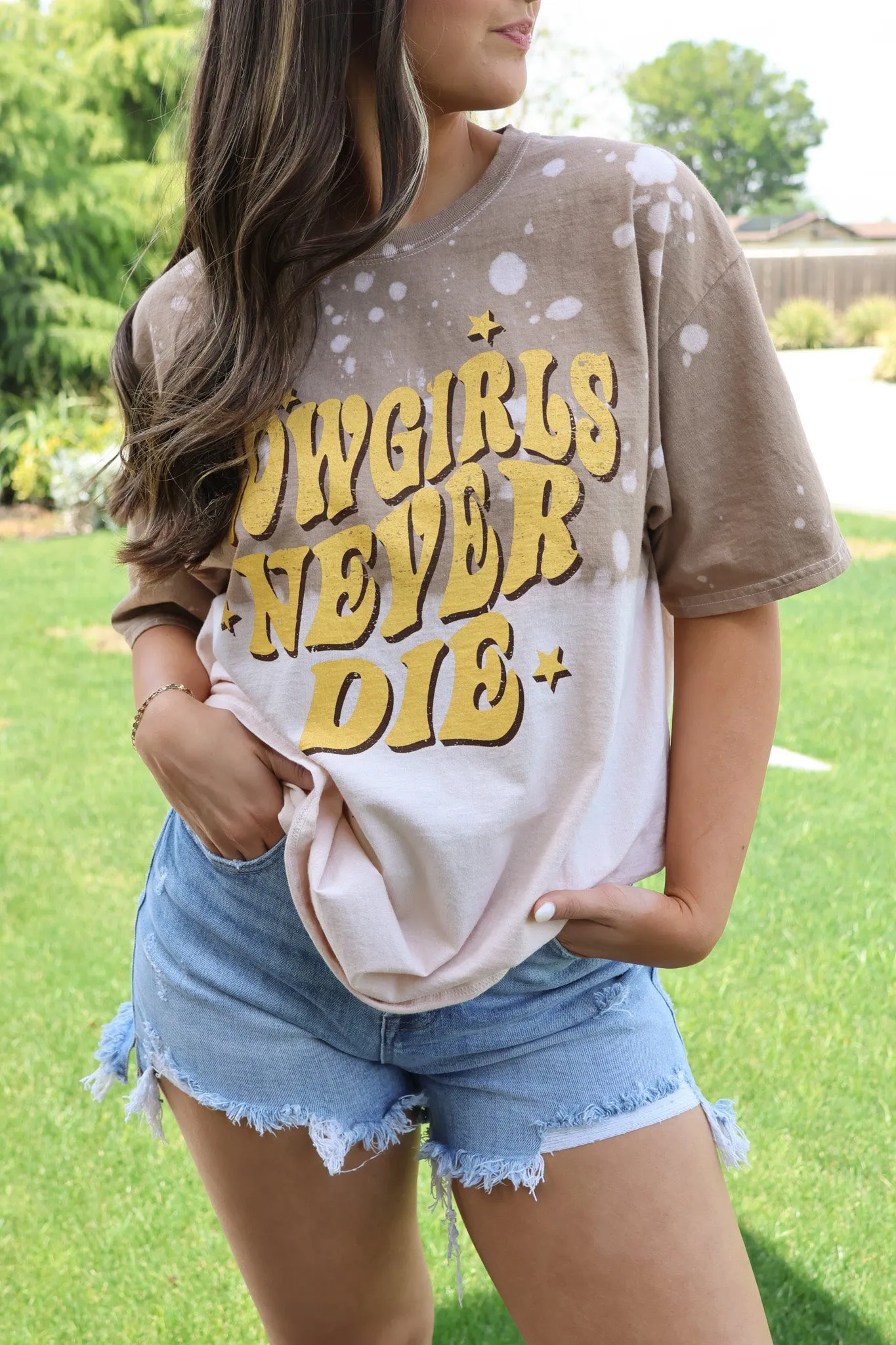 Cowgirls Never Die Tee