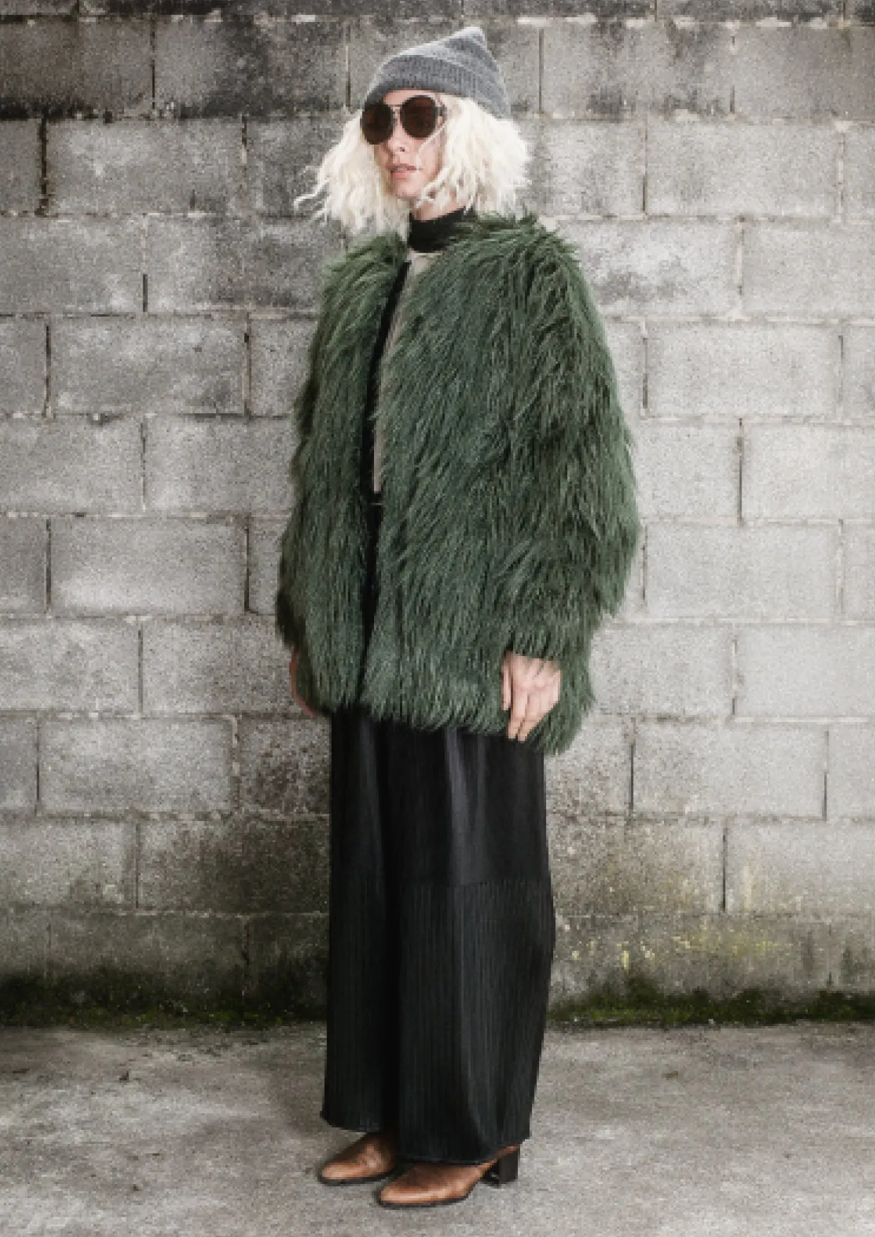 PILOT JACKET - FAUX FUR SHAGGY dark green / FUR LINING black