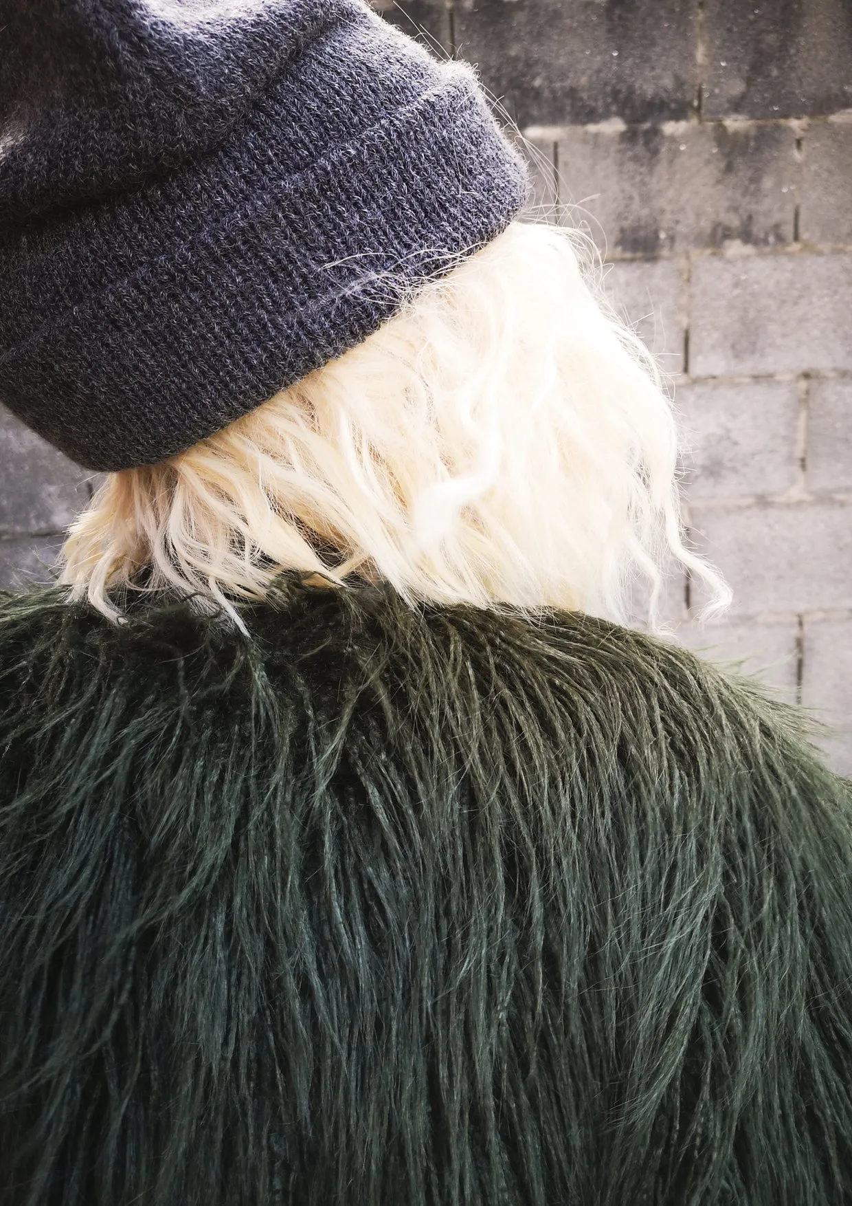 PILOT JACKET - FAUX FUR SHAGGY dark green / FUR LINING black