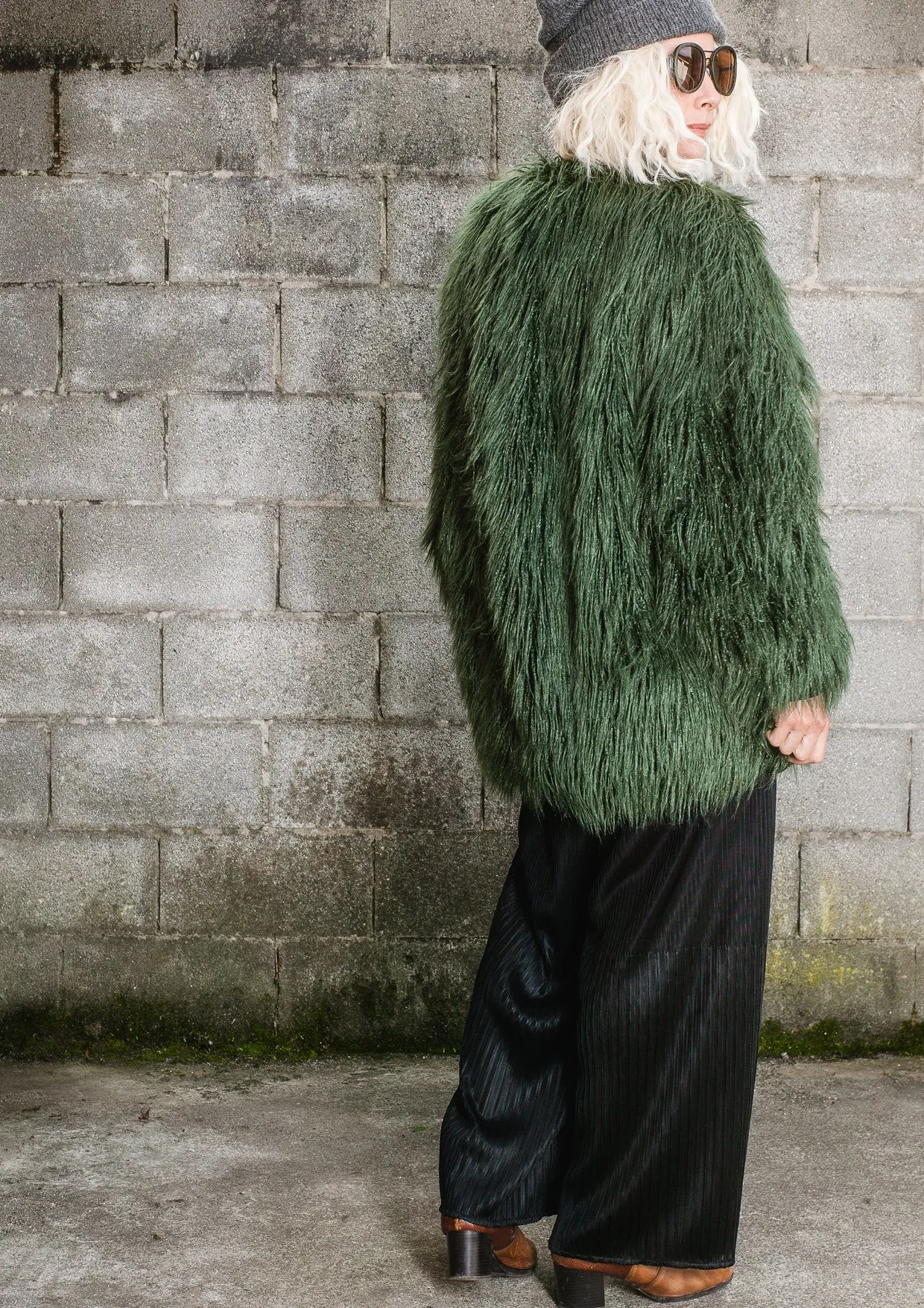 PILOT JACKET - FAUX FUR SHAGGY dark green / FUR LINING black